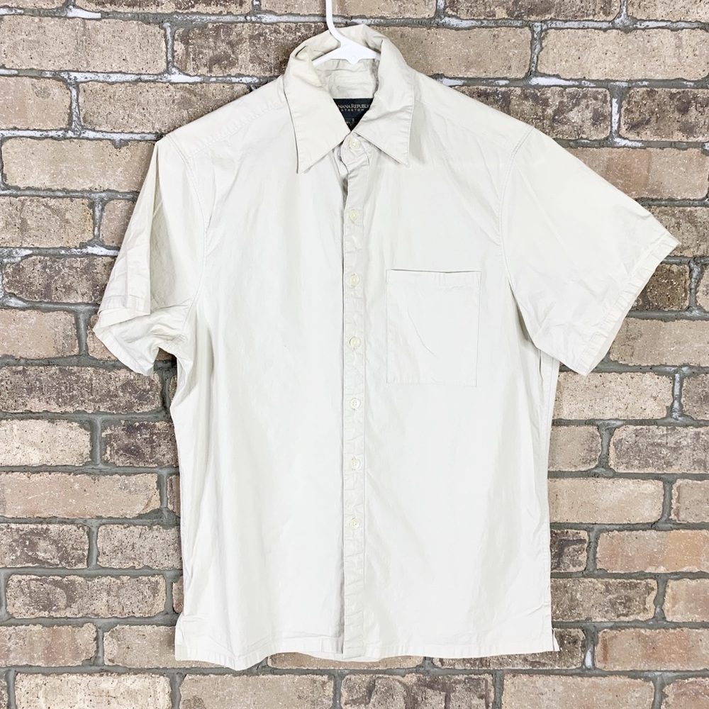Banana republic Men size S button down Dress shirt